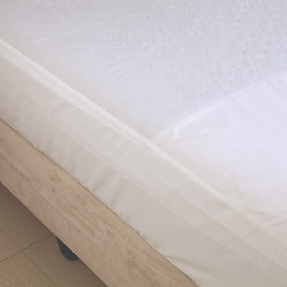 Conni Fitted Bed Pad Sheet - Queen