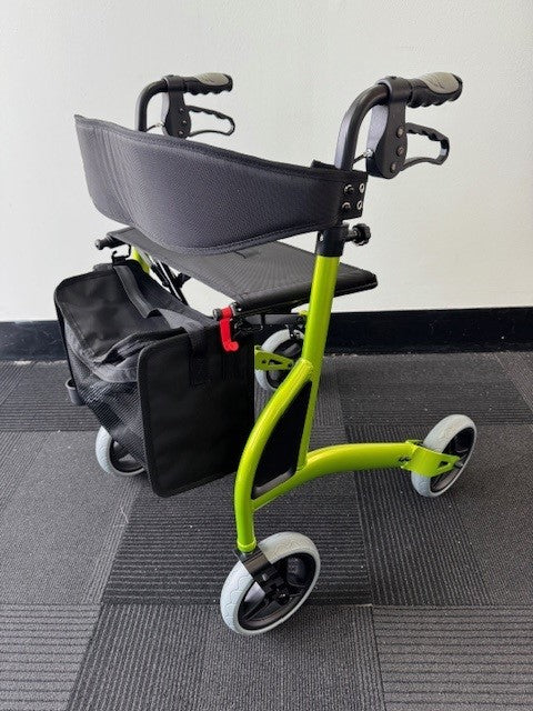Max Mobility Alpha 438t Rollator